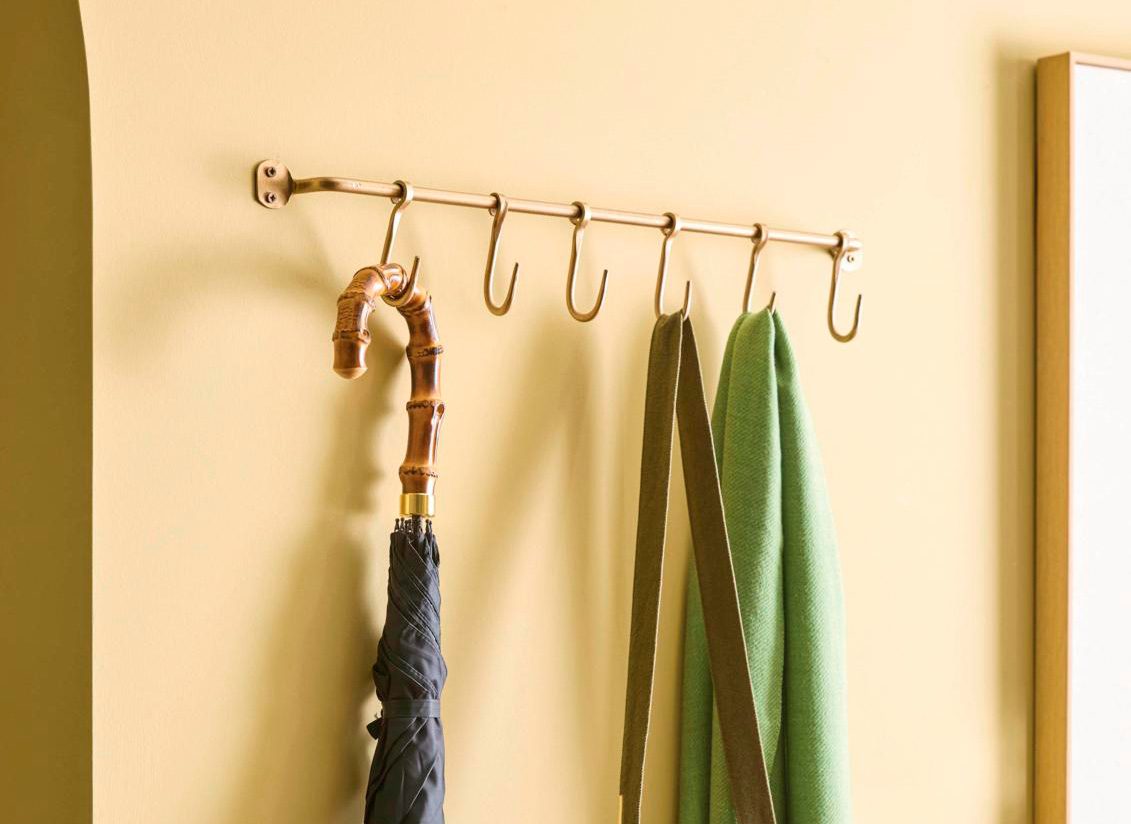 Maximise cupboard and door space