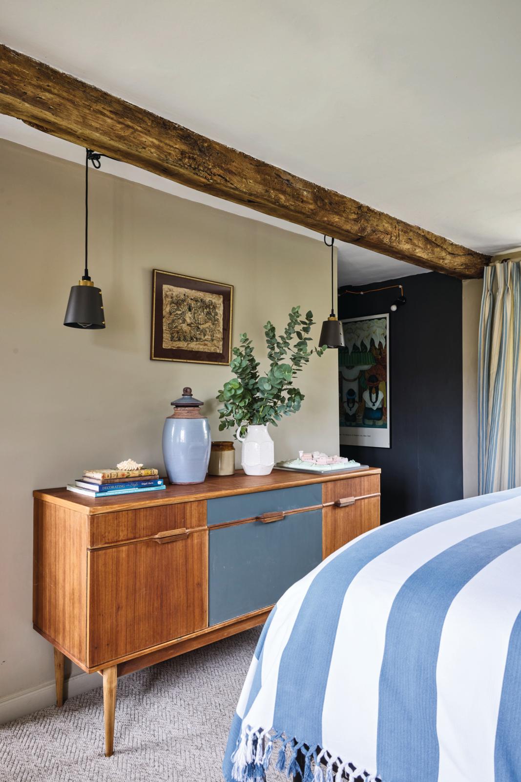 Somerset farmhouse bedroom furniture