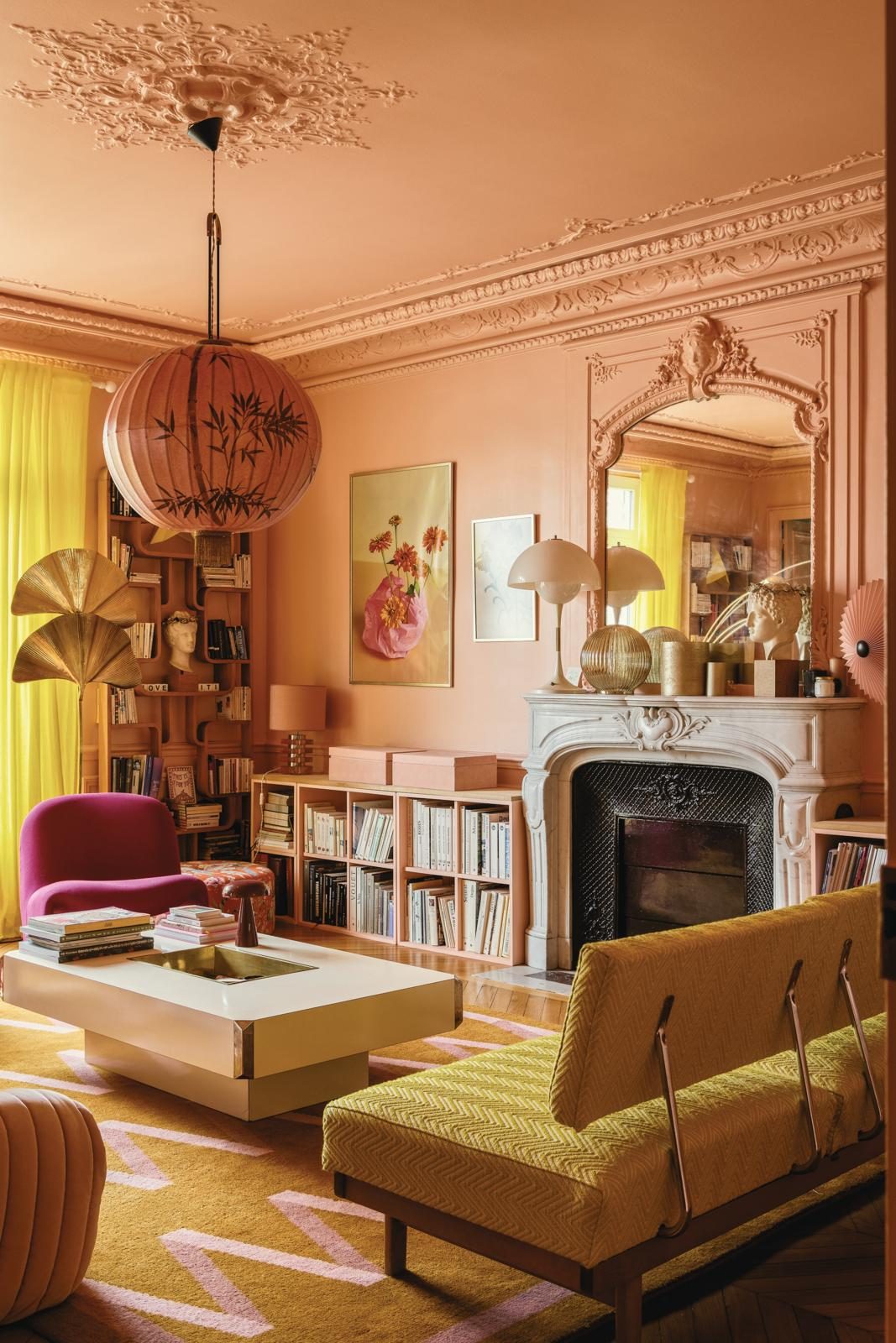 Tiphaine refreshed the apartment’s interior with bold colours.