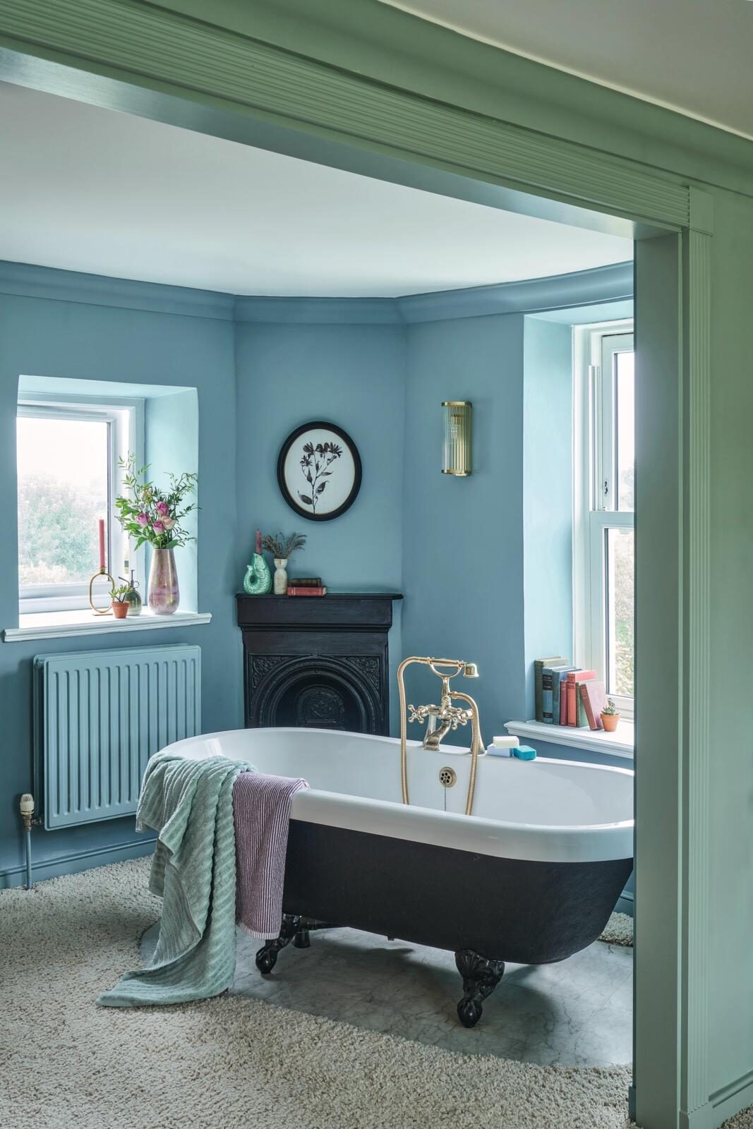 Triple-aspect ensuite