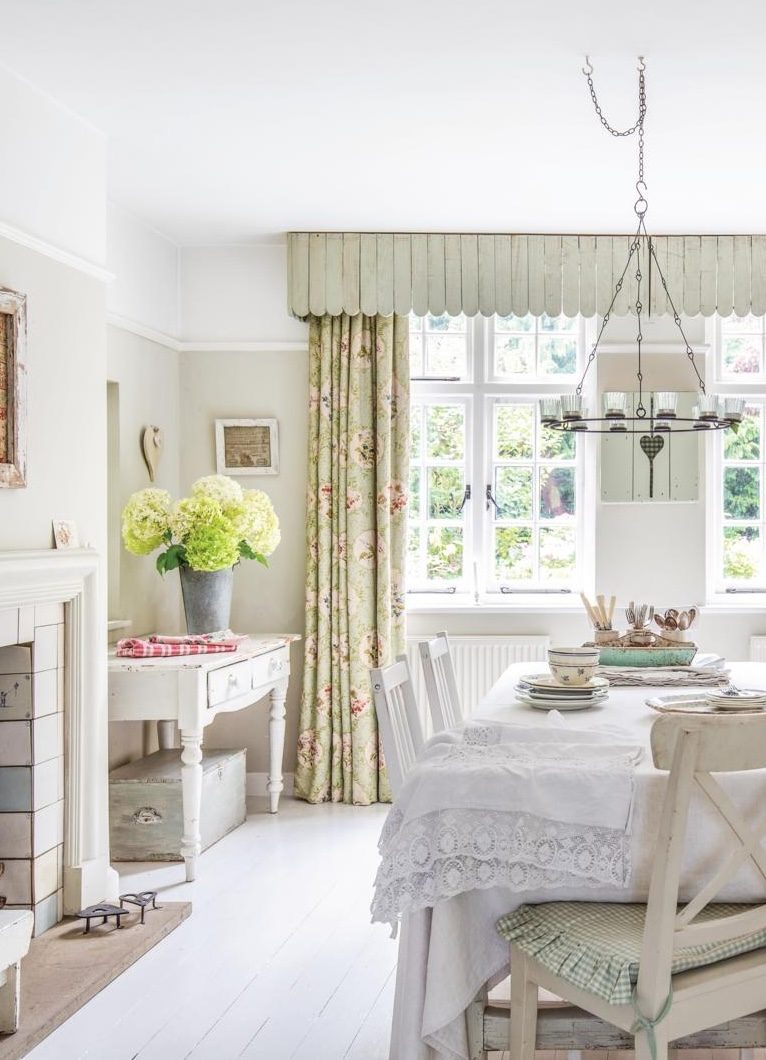 Chris Myers dining room