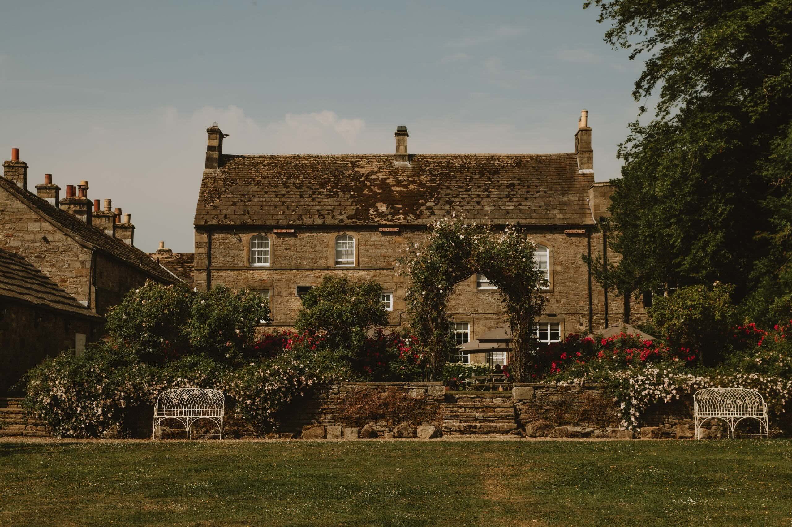 Exterior of Lord Crewe arms